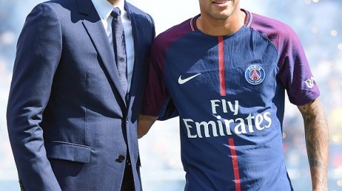 FM2026买球员bug跑路自救指南：别再让心仪球星从转会清单神秘蒸发