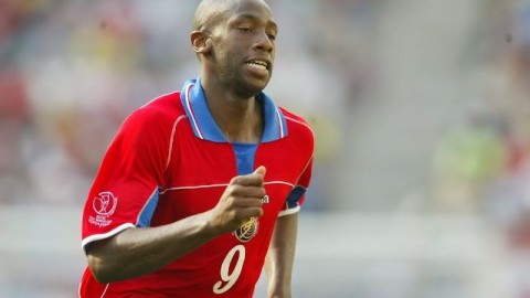 标题：巴西女足5-2哥斯达黎加，古维亚双响开门红