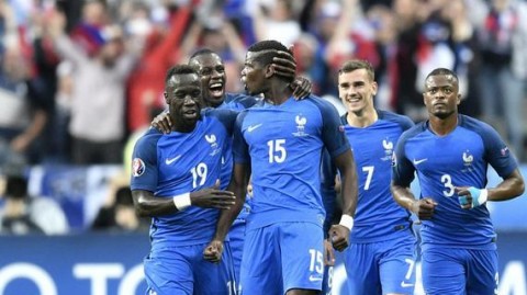 女足热身赛中国0-3遭法国完败