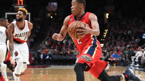 霍勒迪七记三分射落鹈鹕 开拓者主场118-106送对手六连败