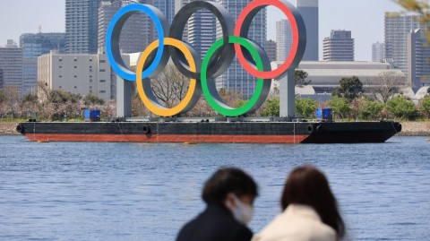 东京奥运防疫新规面临挑战：运动员入境免隔离引发担忧