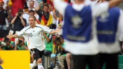 德国4-0横扫瑞典：友谊赛练兵德国展示统治力