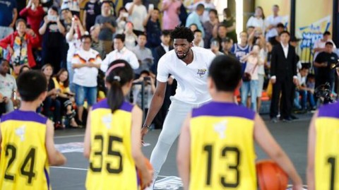 梦想94-87逆转风暴终结客场魔咒，替补狂潮掀翻西雅图