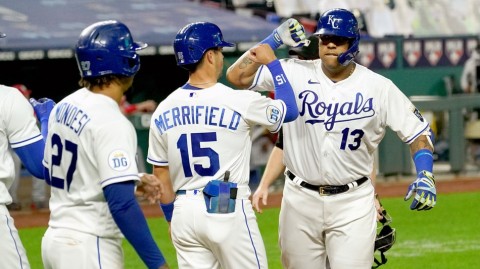 MLB春训皇家狂扫红雀 重建与传统豪门的激烈碰撞