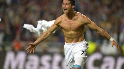 41岁C罗踢球为何如此“玩命”？从沙特赛场每球必争中寻找答案